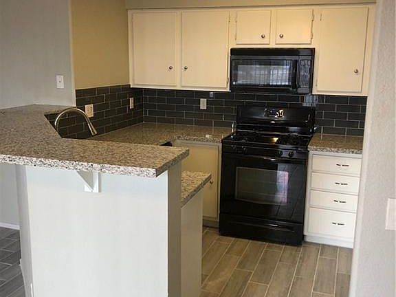 5th image of 7810 Tenshaw Ave APT 103