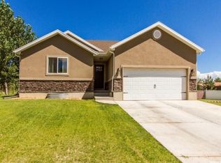 622 N 1500 W, Clinton, UT 84015