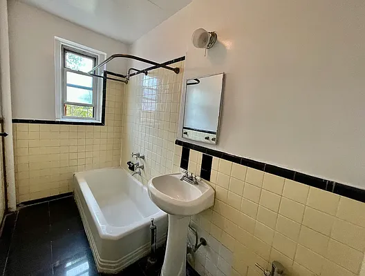 Rented by Highline Residential | media 6