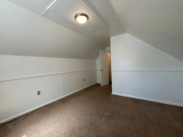 717 Jefferson Rd — Photo 18