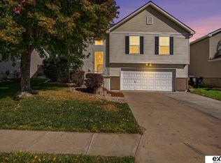 8213 N 154th Ave, Bennington, NE 68007