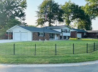 339 N Deneen St, Staunton, IL