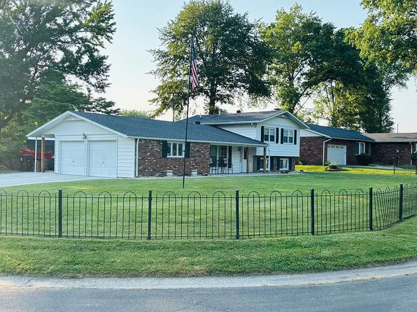 339 N Deneen St, Staunton, IL 62088