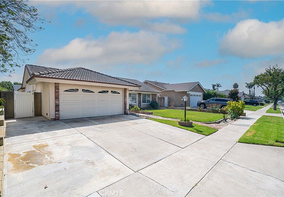 5912 Brannen Dr, Huntington Beach, CA 92649 | Zillow