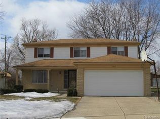 7303 Hillsboro Ct, Canton, MI 48187