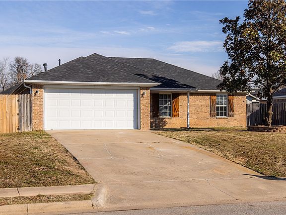 3rd image of 3776 Colburn Ln