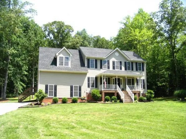 2740 Dorset Ridge Rd, Powhatan, VA 23139