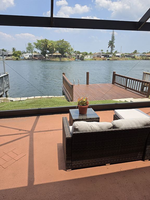 5454 SW 25th Ave - Property Image