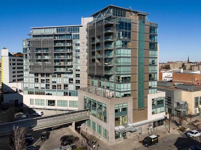 221 E College St APT 706, Iowa City, IA, 52240