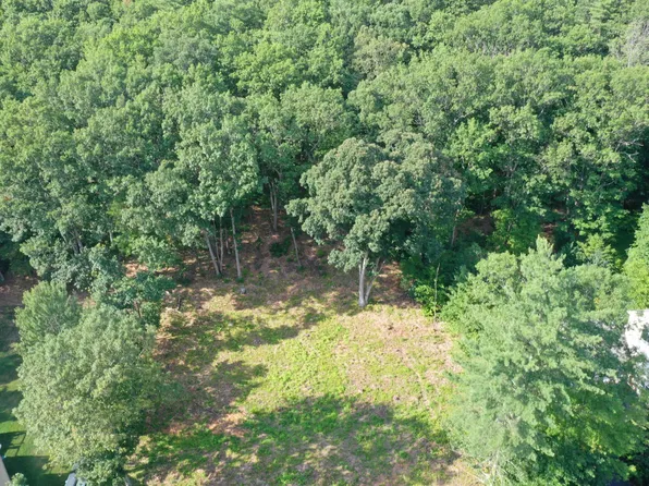 12 Peaslee Road, Rochester, NH 03867