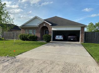 303 Manor Ave, Arcola, TX 77583