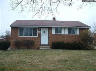 6428 Sandfield Dr, Brookpark, OH