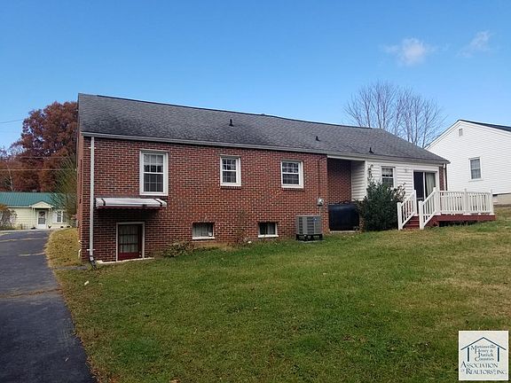 5th image of 136 Alma Blvd