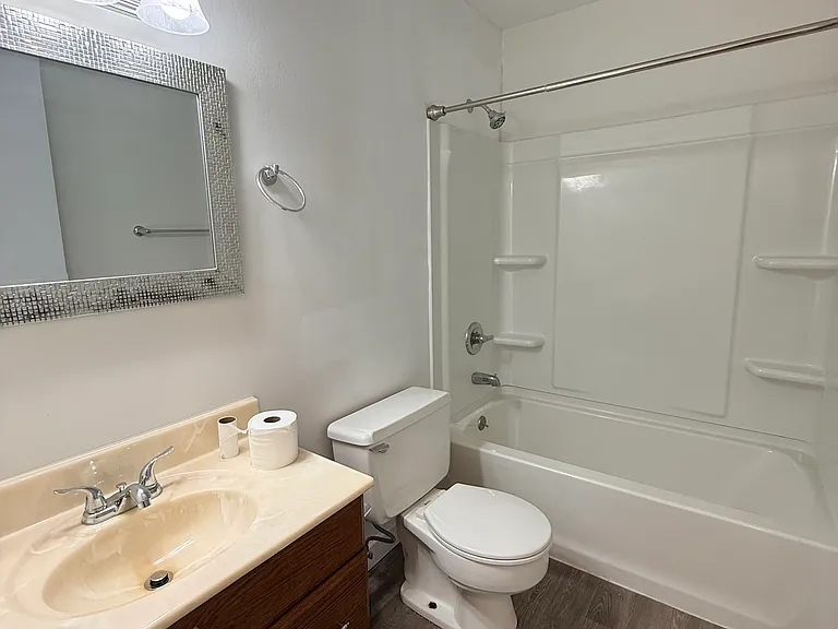 2275 N Cable Rd #17 — Photo 5