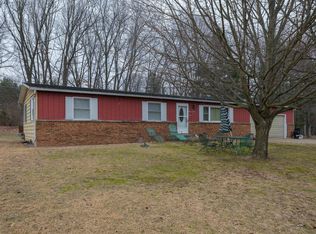 42592 Evergreen Park Dr, Decatur, MI 49045