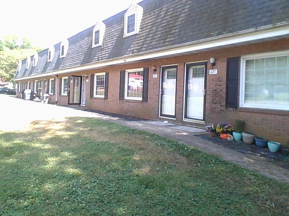2nd image of 415 W 20th St