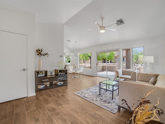 3rd image of 2617 Desert Sands Dr