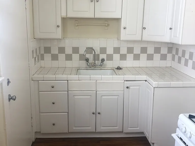 1140 E 3rd St — Photo 8