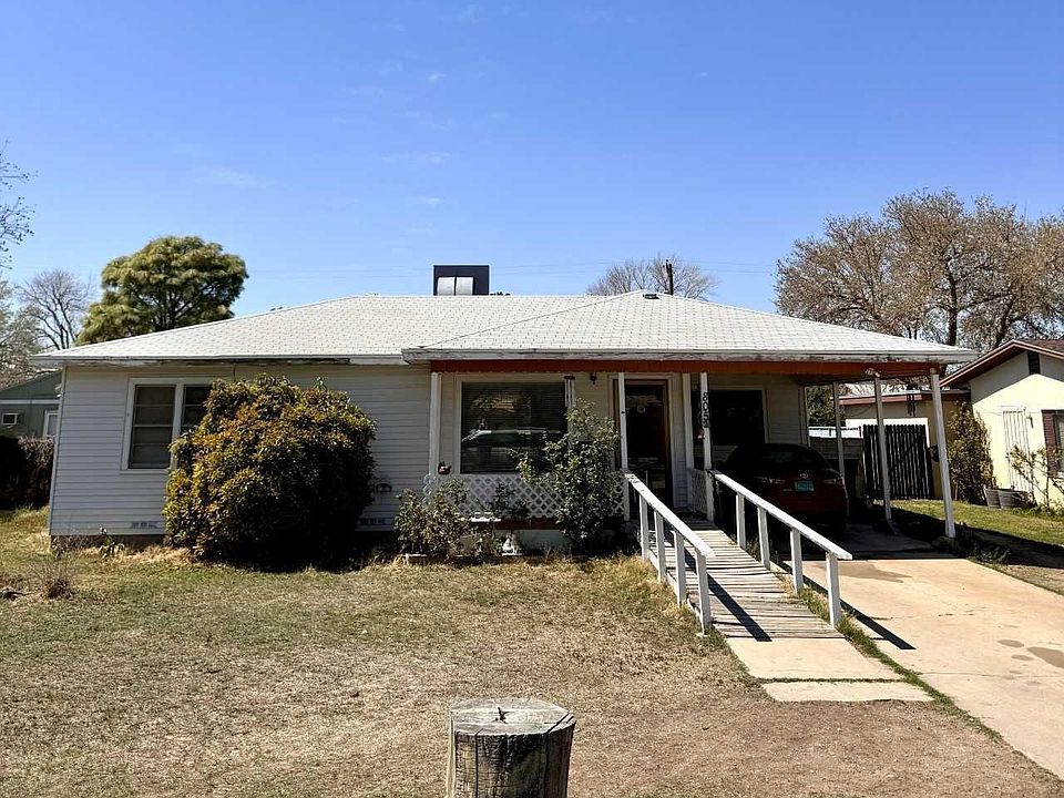 1st image of 805 Alamosa St