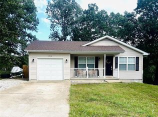 1316 Fox Run Ln, Saint Clair, MO 63077