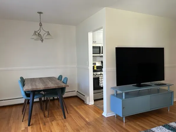 313 Washington Dr, Ramsey, NJ 07446