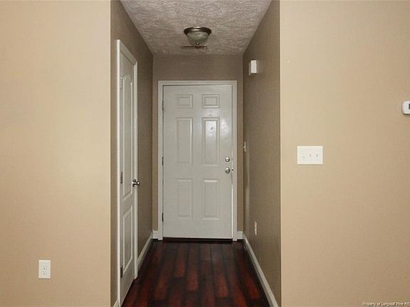 2nd image of 290 Sandstone Dr