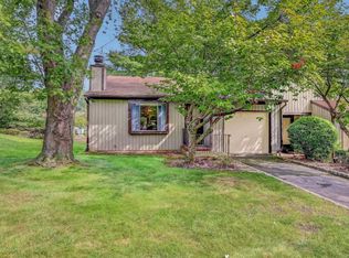 24 Arrowsmith Ct, Matawan, NJ 07747