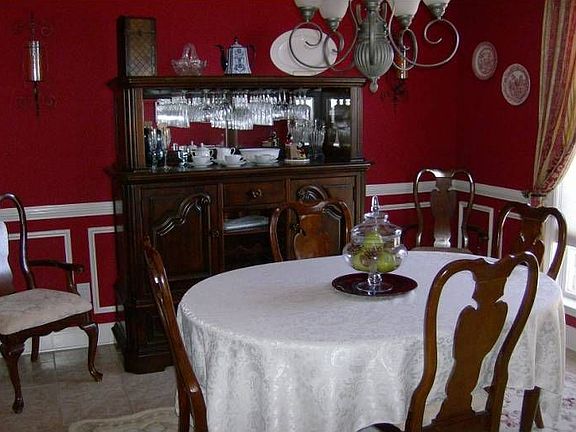 Formal dining room