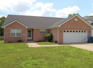 107 Carriage Ln, Georgetown, KY 40324