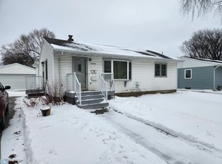 2209 5th Ave S, Fargo, ND 58103