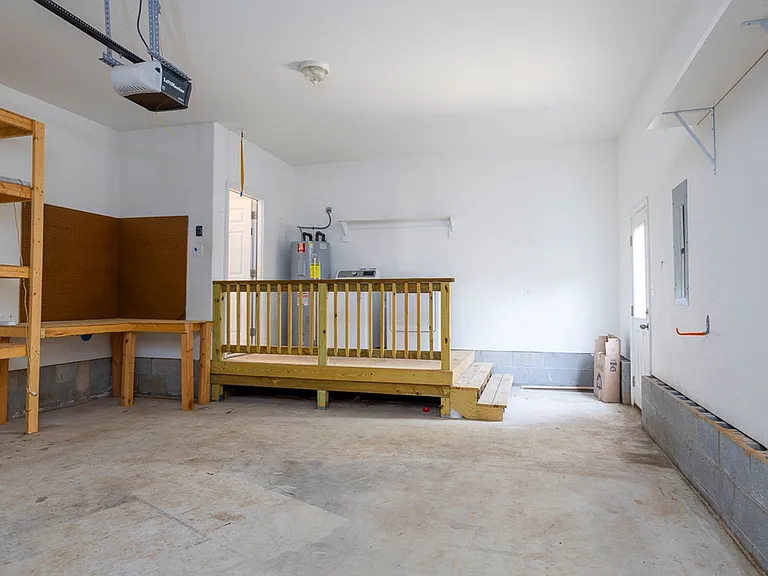 7713 Cortlandt Pl — Photo 39