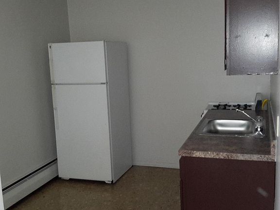 3rd image of 670 Gholson Ave