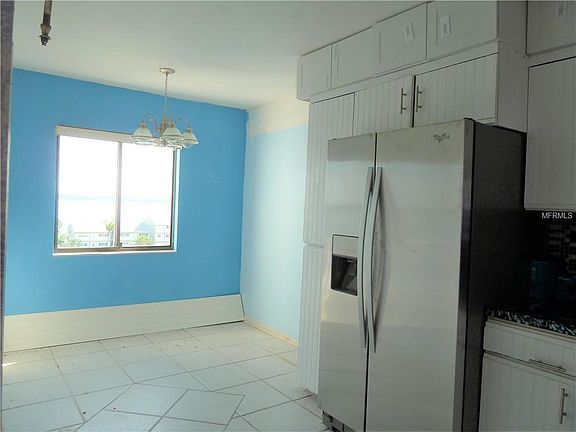 3rd image of 1250 Gulf Blvd APT 601