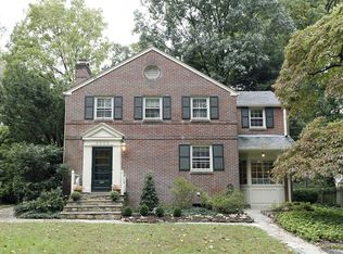 5908 Harwick Rd, Bethesda, MD 20816