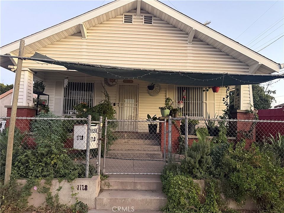 1st image of 1128 Kern St
