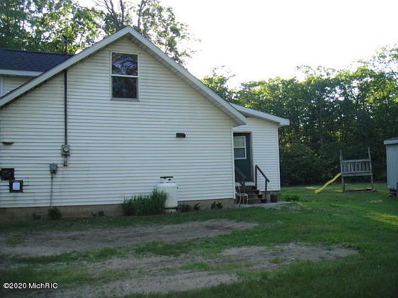 4th image of 1411 E 32nd St