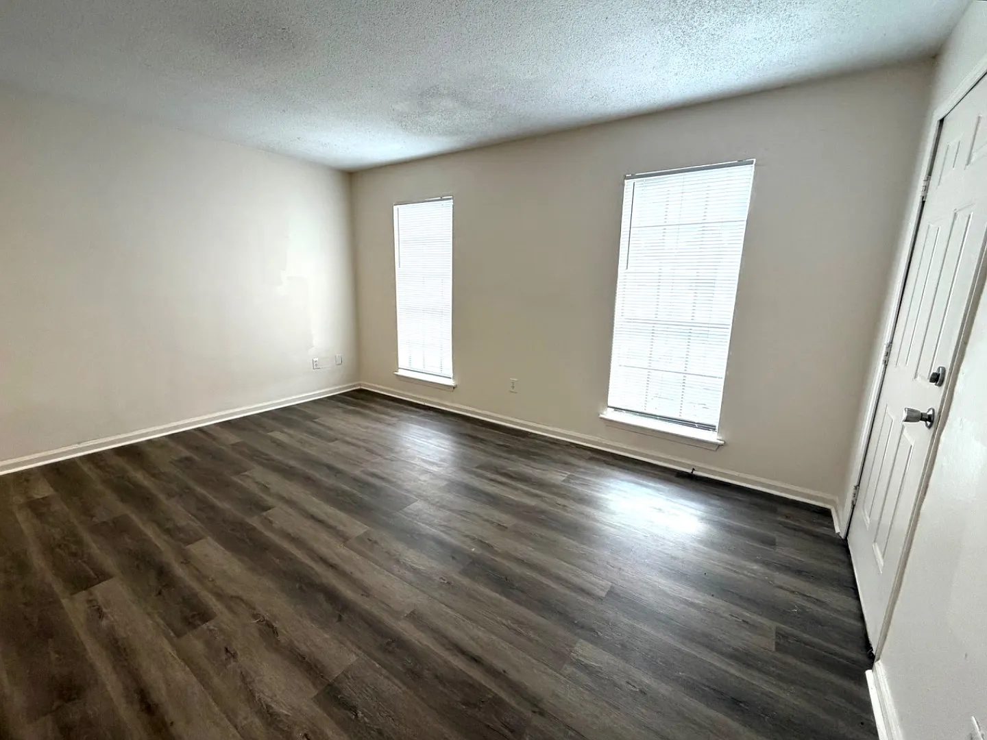 104 Sweetbriar St - Unit D — Photo 2