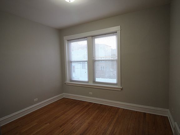 3rd image of 5340 N Paulina St APT 1R