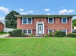 8014 Broadfern Dr, Louisville, KY 40291