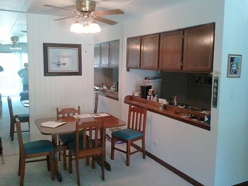 4th image of 13540 S Lawler Ave #80