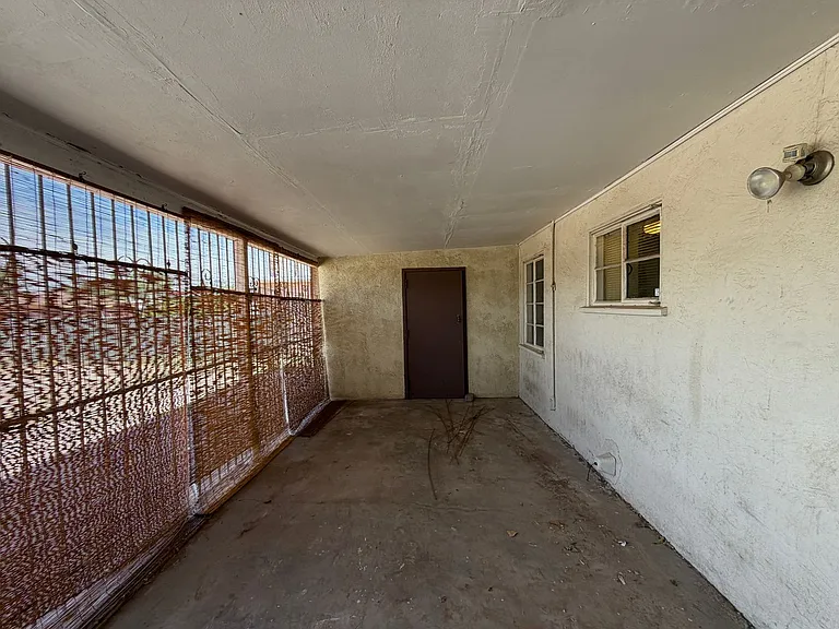 1801 Palomas Dr NE — Photo 18