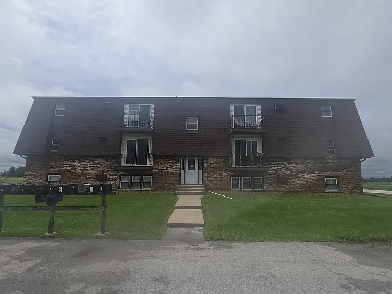 750 W Bethel Dr #11 — Photo 1