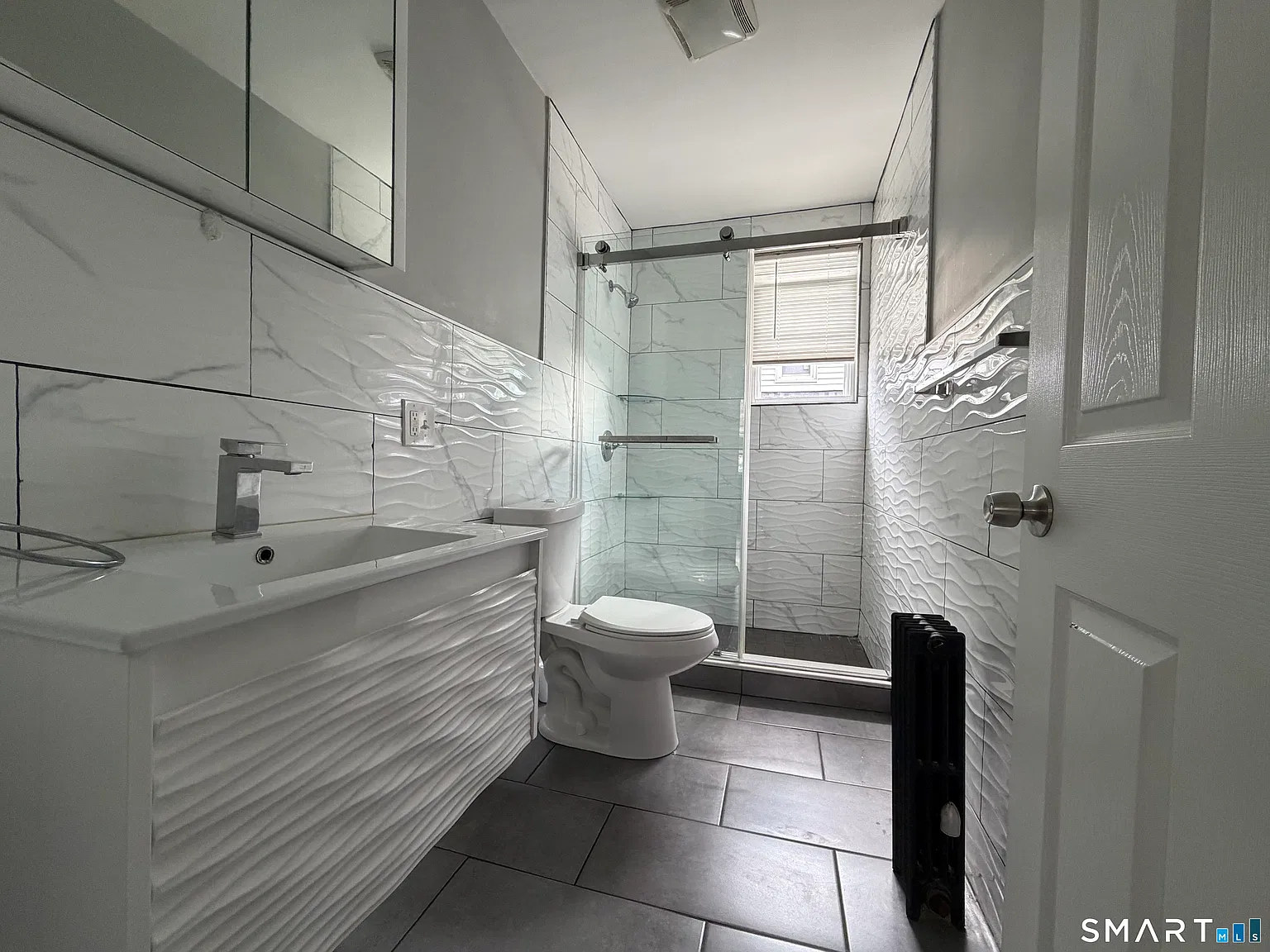 3 bed, 1.0 bath, 1700 sqft, $2,600 — Photo 4
