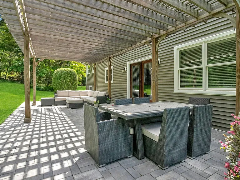 575 Washington Ave — Photo 34