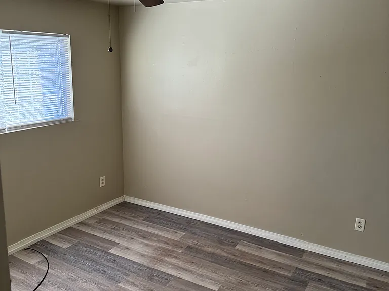 1013 W Atlanta Ct — Photo 5