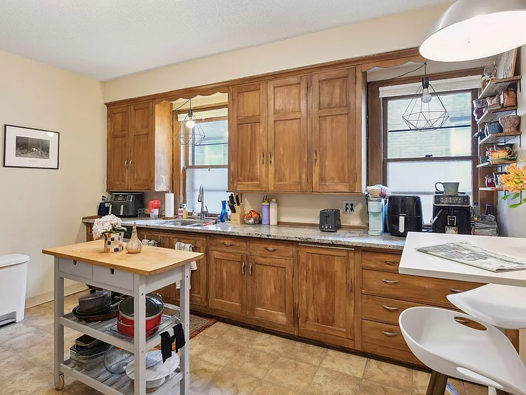 1936 Fremont Ave S #1 — Photo 12