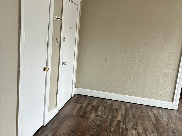 148 Barney St #2B — Photo 4