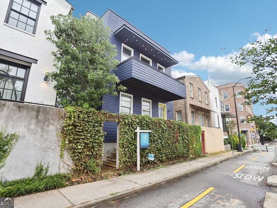 1st image of 394 Bill Kennedy Way SE