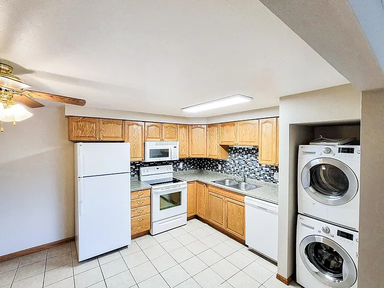 1173 Petra Pl #8 — Photo 3