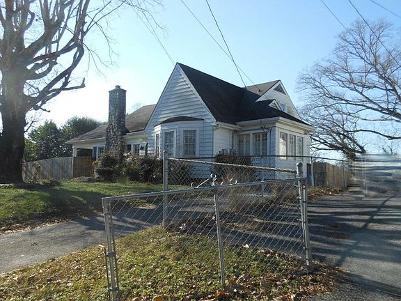 2nd image of 307 Crestway Dr